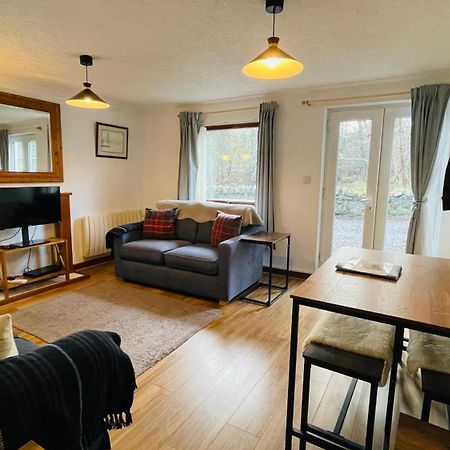 Stylish Garden Flat Near Loch Ness Apartment ดรัมนาดรอคิท ภายนอก รูปภาพ