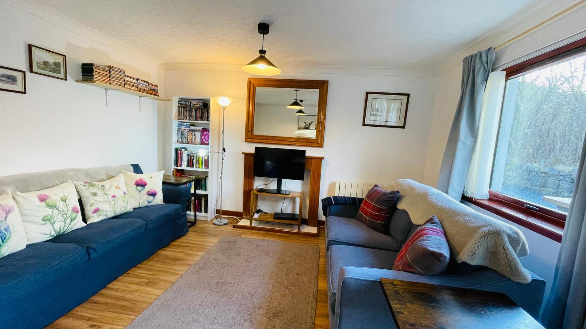 Stylish Garden Flat Near Loch Ness Apartment ดรัมนาดรอคิท ภายนอก รูปภาพ