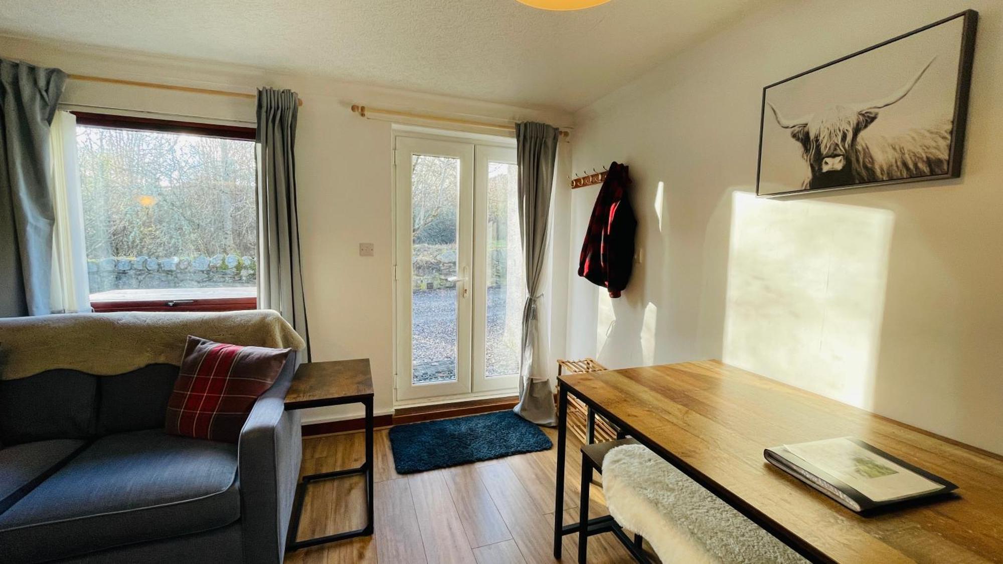 Stylish Garden Flat Near Loch Ness Apartment ดรัมนาดรอคิท ภายนอก รูปภาพ